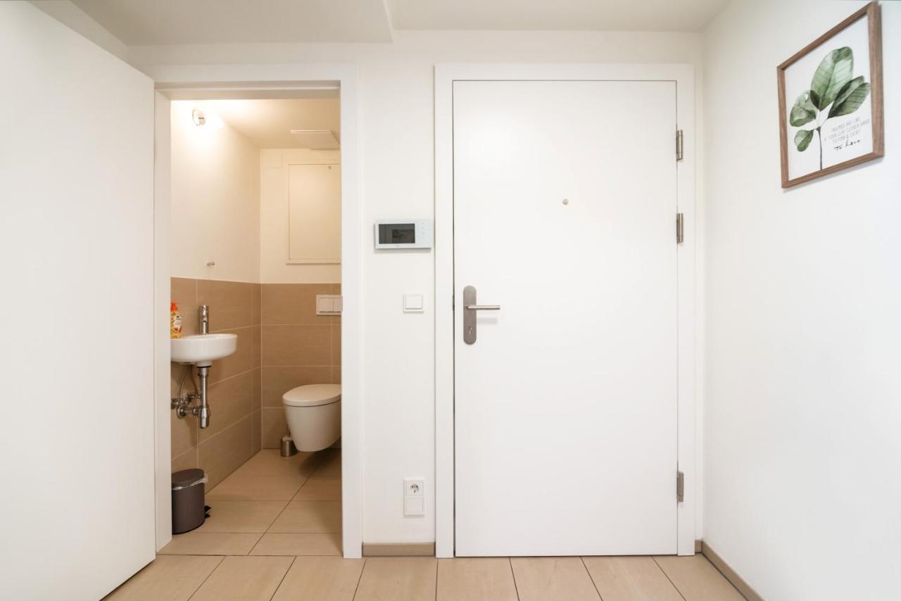 Quiet And Cozy Apartment Next To Mariahilfer Strasse And Naschmarkt With Ac, Minimum 30 Nights Βιέννη Εξωτερικό φωτογραφία