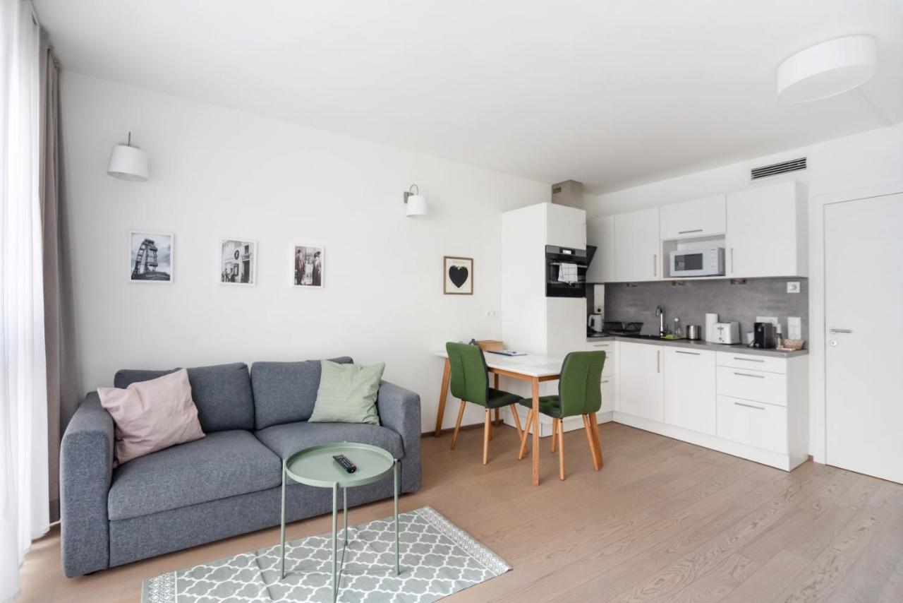 Quiet And Cozy Apartment Next To Mariahilfer Strasse And Naschmarkt With Ac, Minimum 30 Nights Βιέννη Εξωτερικό φωτογραφία