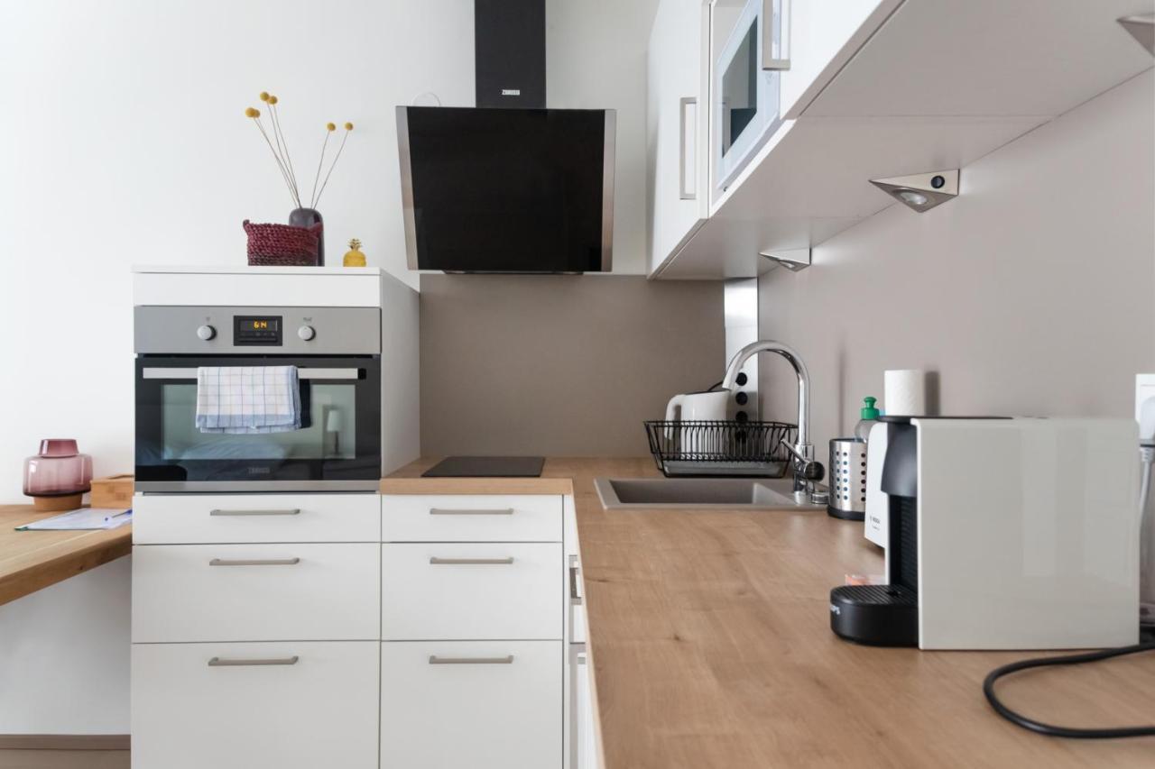Quiet And Cozy Apartment Next To Mariahilfer Strasse And Naschmarkt With Ac, Minimum 30 Nights Βιέννη Εξωτερικό φωτογραφία